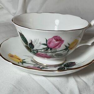 Royal Grafton tea cup and saucer